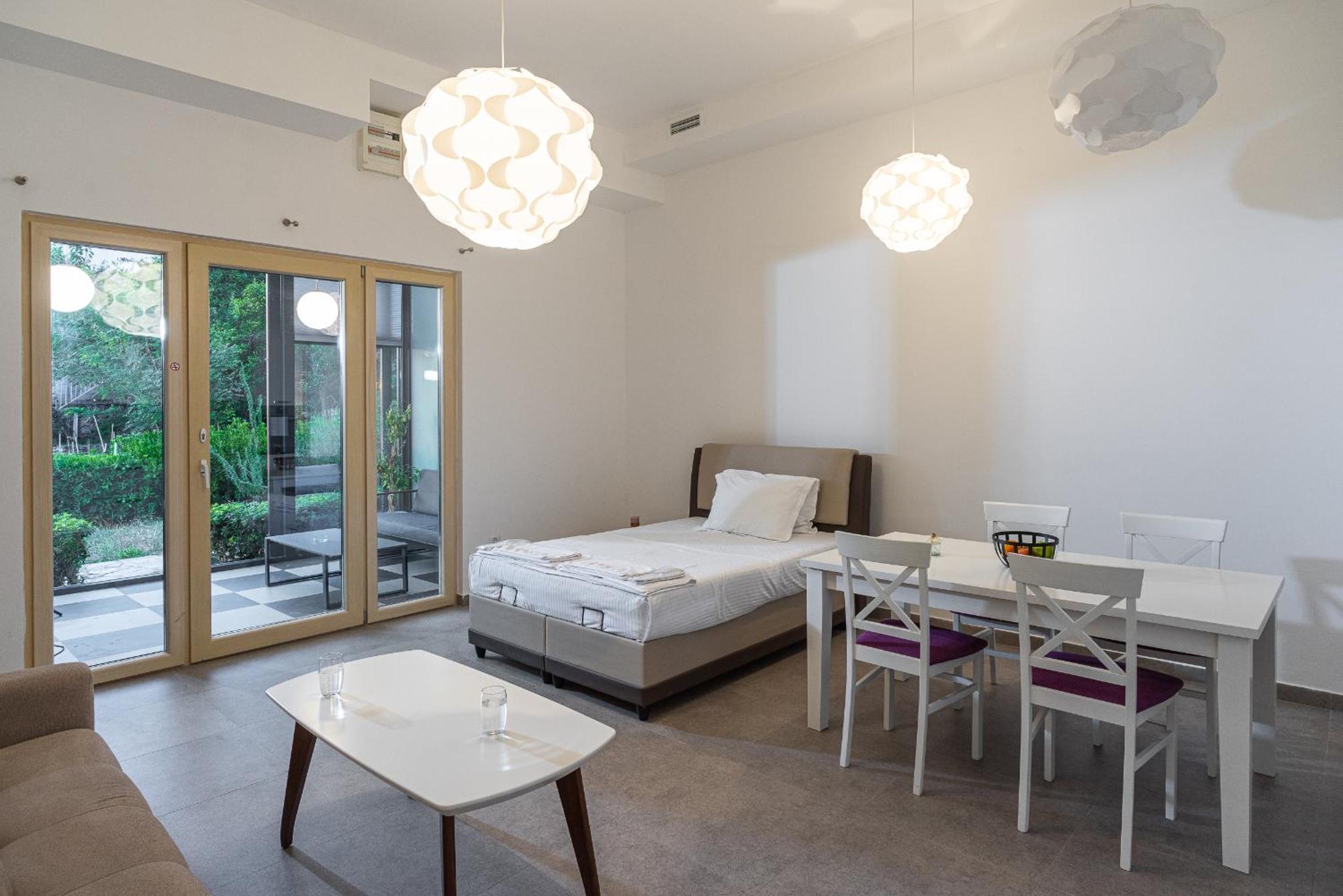 Vertmont Apartments Sveti Stefan Exteriér fotografie
